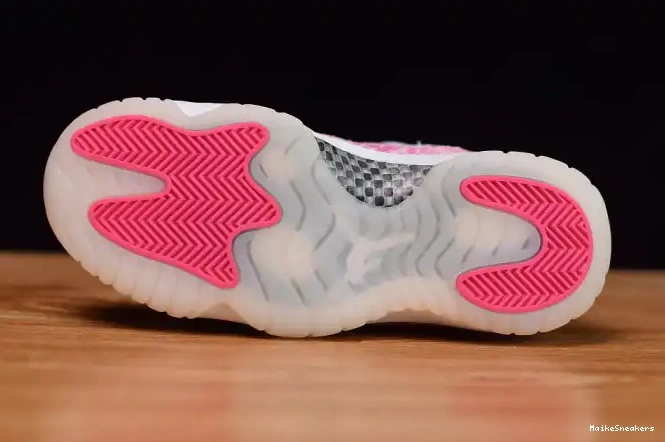 MaikeSneakers 11 Air WMNS Jordan Low AH7860-106 Pink Snakeskin 0420